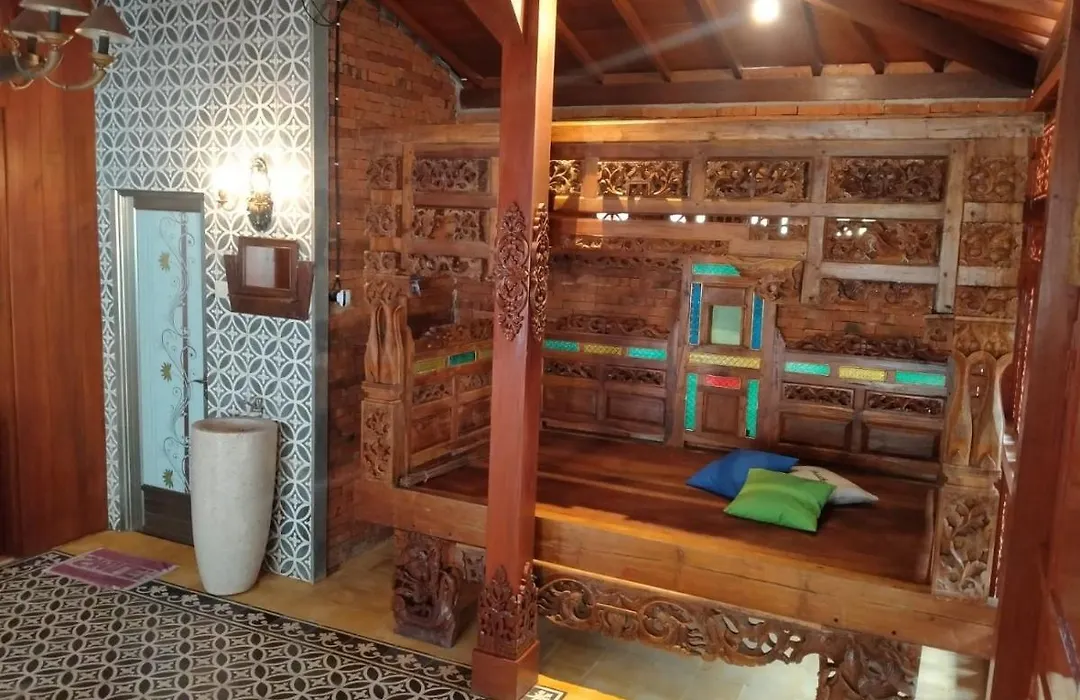 The Pekayon Villa Pacet-1